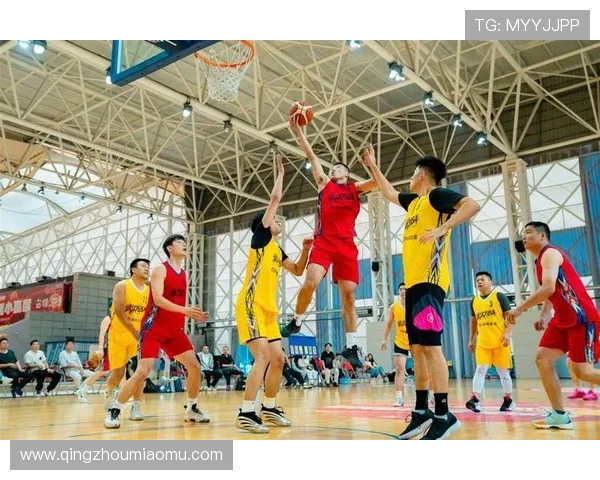 南京篮球队与武汉篮球队赛后复盘团队协作的成功与不足分析